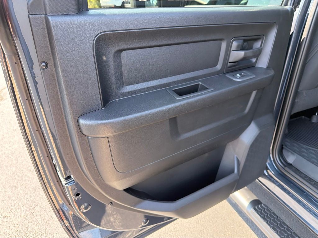 2027 RAM Ram 2500 RAM 2500 WARLOCK CREW CAB 4X4 6'4' BOX