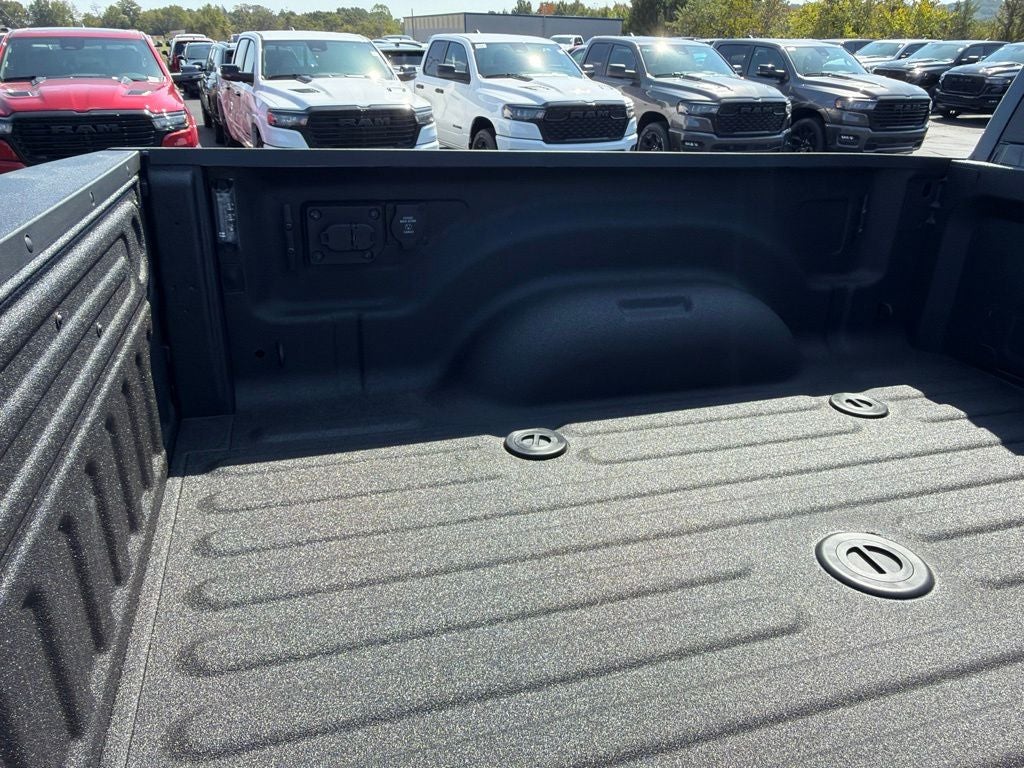 2027 RAM Ram 2500 RAM 2500 WARLOCK CREW CAB 4X4 6'4' BOX