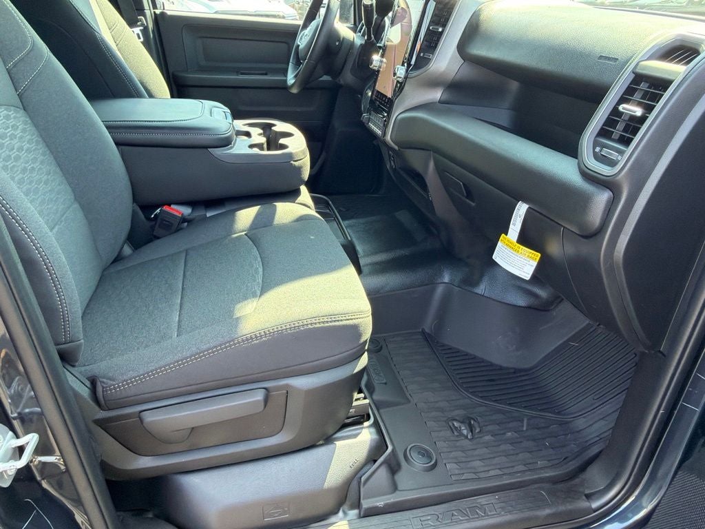 2027 RAM Ram 2500 RAM 2500 WARLOCK CREW CAB 4X4 6'4' BOX