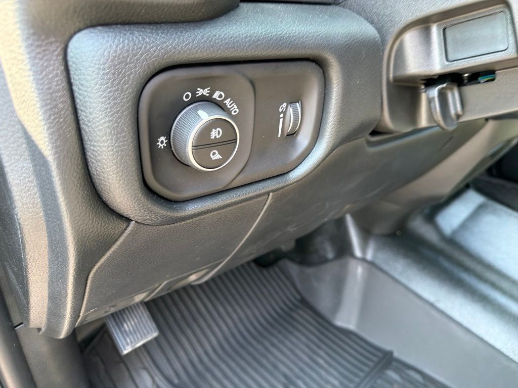 2027 RAM Ram 2500 RAM 2500 WARLOCK CREW CAB 4X4 6'4' BOX