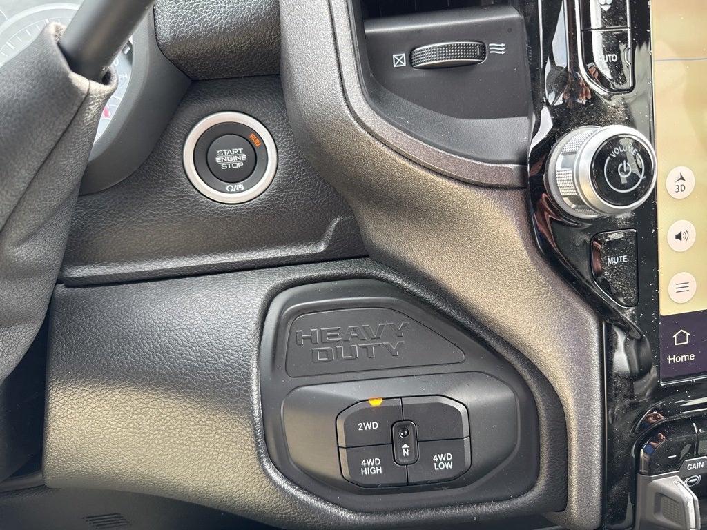 2025 RAM Ram 2500 RAM 2500 TRADESMAN CREW CAB 4X4 6'4' BOX