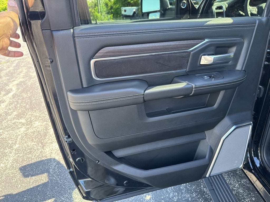 2025 RAM Ram 2500 RAM 2500 LARAMIE CREW CAB 4X4 6'4' BOX