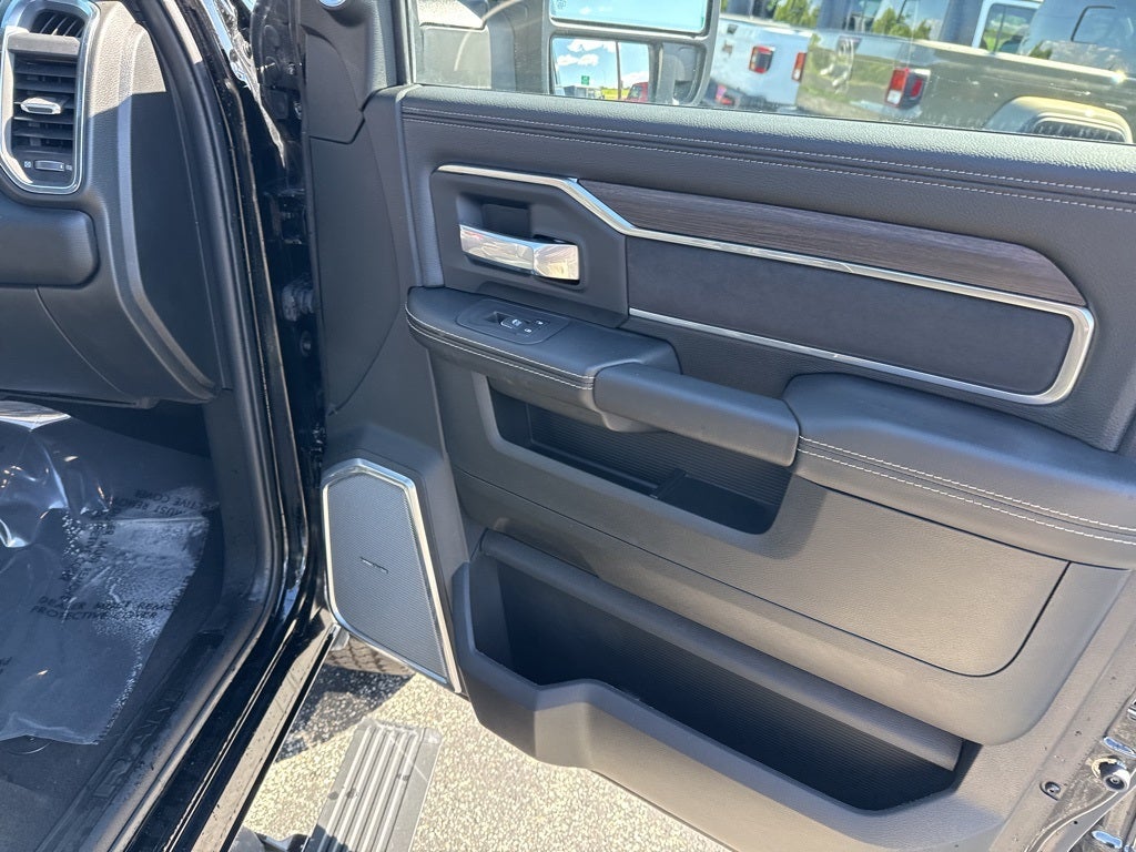 2025 RAM Ram 2500 RAM 2500 LARAMIE CREW CAB 4X4 6'4' BOX