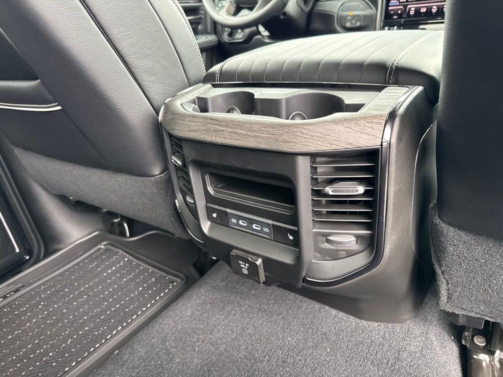 2026 RAM Ram 2500 RAM 2500 LIMITED CREW CAB 4X4 6'4' BOX
