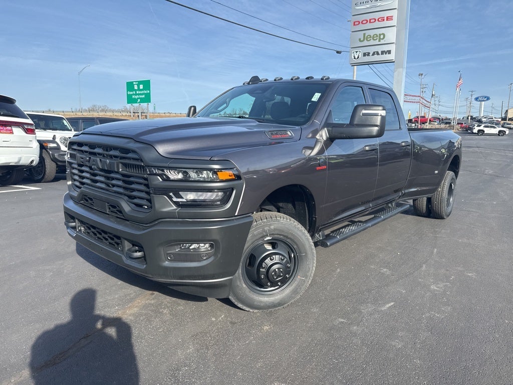 2026 RAM Ram 3500 RAM 3500 TRADESMAN CREW CAB 4X4 8' BOX