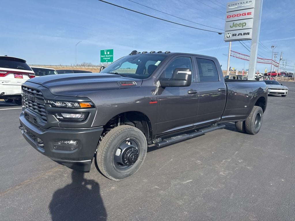 2026 RAM Ram 3500 RAM 3500 TRADESMAN CREW CAB 4X4 8' BOX