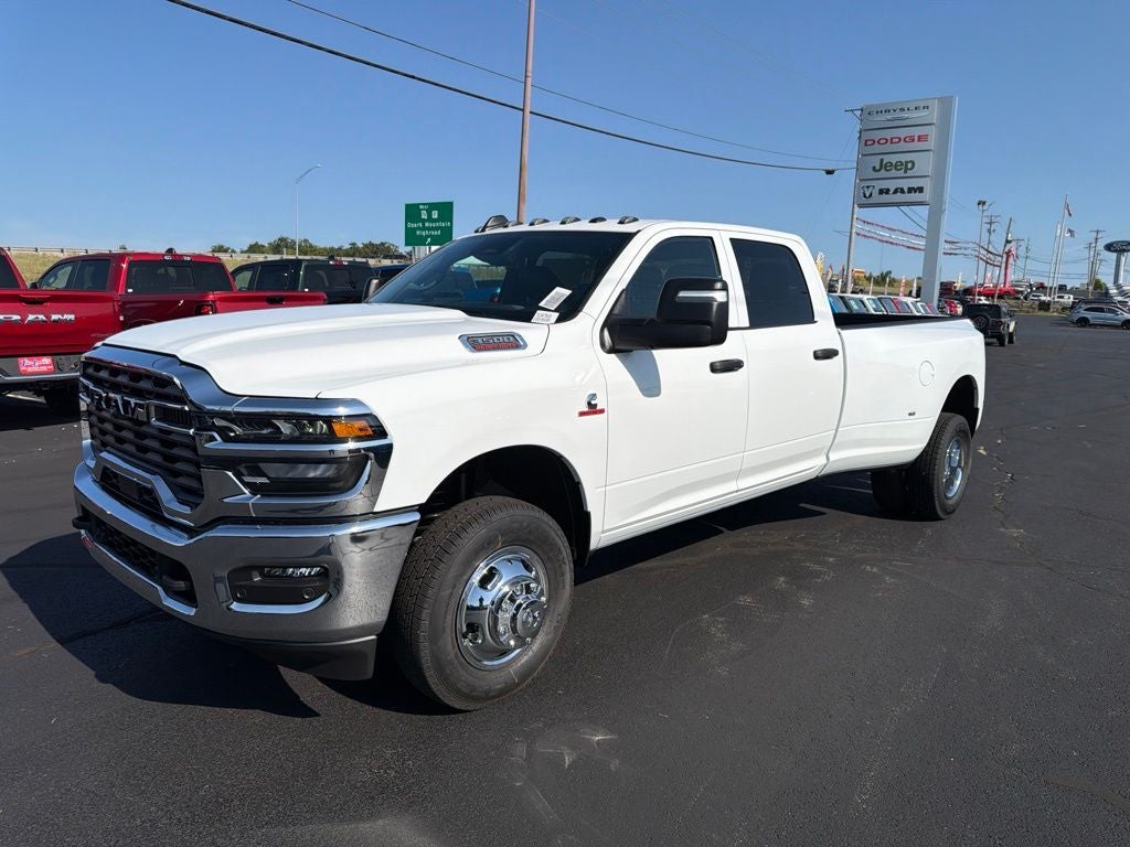 2026 RAM Ram 3500 RAM 3500 TRADESMAN CREW CAB 4X4 8' BOX