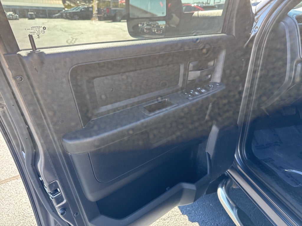 2024 RAM 3500 Tradesman Crew Cab 4x4 8' Box