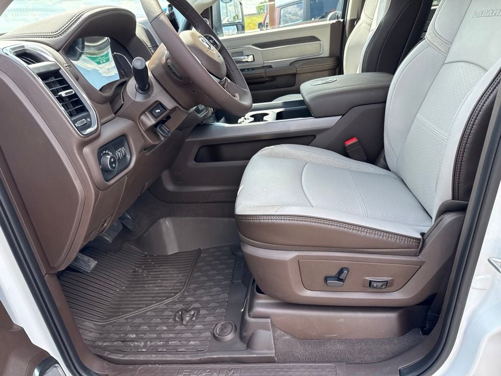 2026 RAM Ram 3500 RAM 3500 LARAMIE CREW CAB 4X4 8' BOX