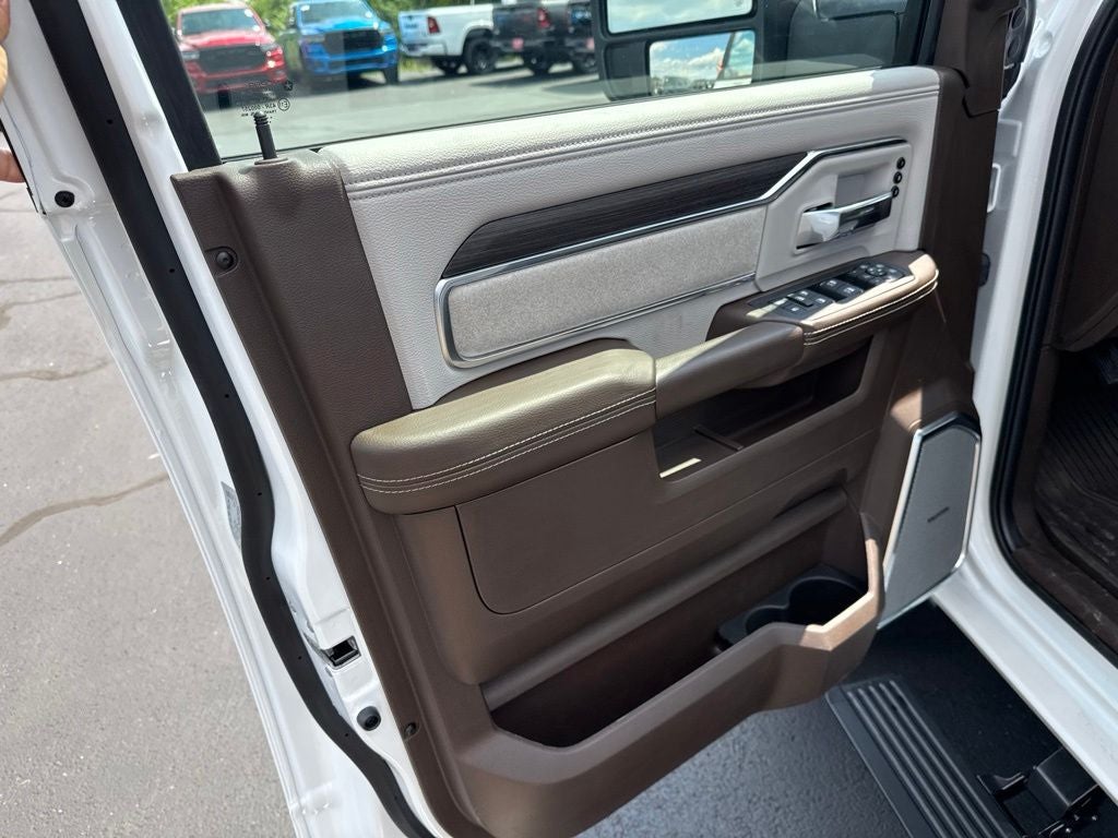 2026 RAM Ram 3500 RAM 3500 LARAMIE CREW CAB 4X4 8' BOX