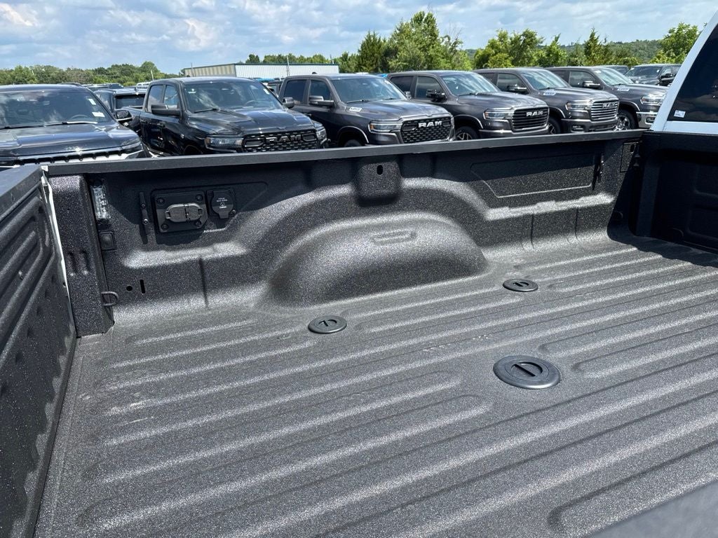 2026 RAM Ram 3500 RAM 3500 LARAMIE CREW CAB 4X4 8' BOX