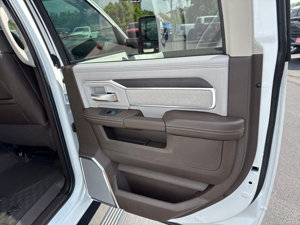2026 RAM Ram 3500 RAM 3500 LARAMIE CREW CAB 4X4 8' BOX