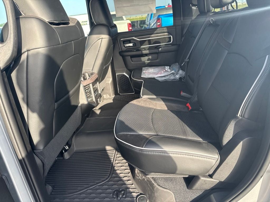 2026 RAM Ram 3500 RAM 3500 LARAMIE CREW CAB 4X4 8' BOX