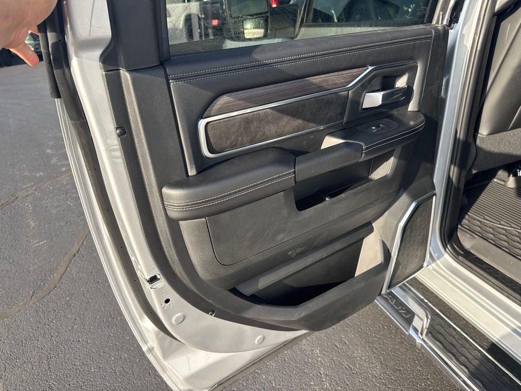 2026 RAM Ram 3500 RAM 3500 LARAMIE CREW CAB 4X4 8' BOX