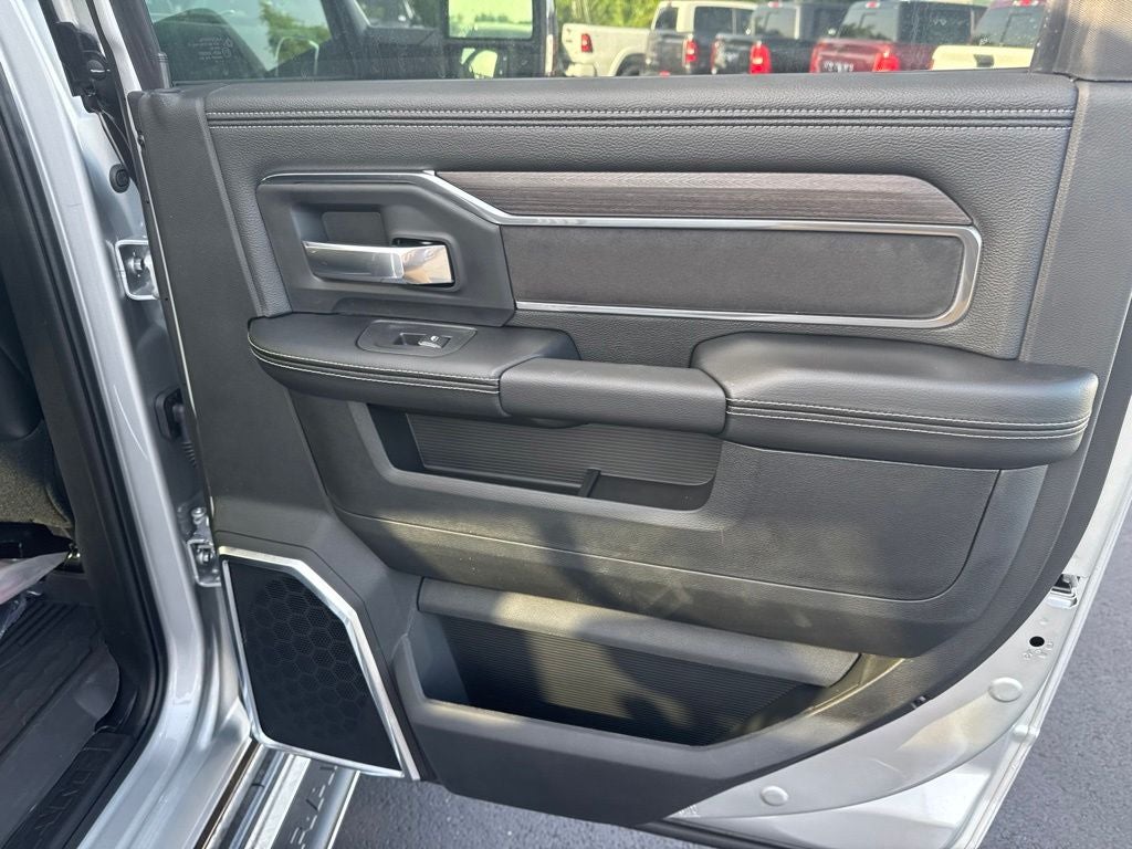 2026 RAM Ram 3500 RAM 3500 LARAMIE CREW CAB 4X4 8' BOX