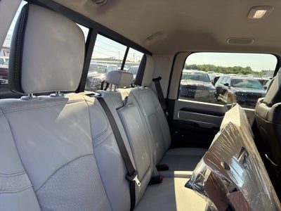 2026 RAM Ram 3500 RAM 3500 LARAMIE CREW CAB 4X4 8' BOX