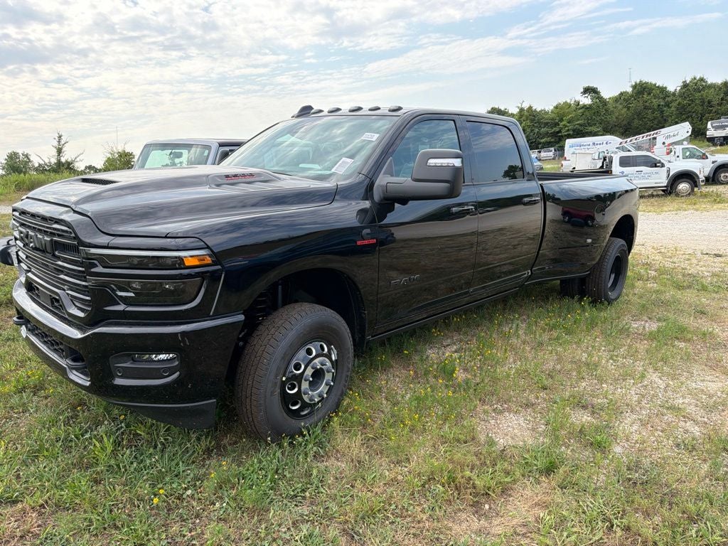 2026 RAM Ram 3500 RAM 3500 LARAMIE CREW CAB 4X4 8' BOX