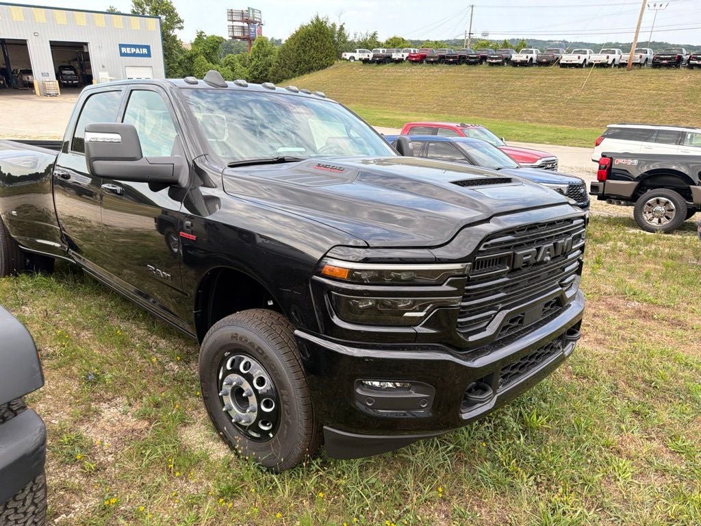 2026 RAM Ram 3500 RAM 3500 LARAMIE CREW CAB 4X4 8' BOX