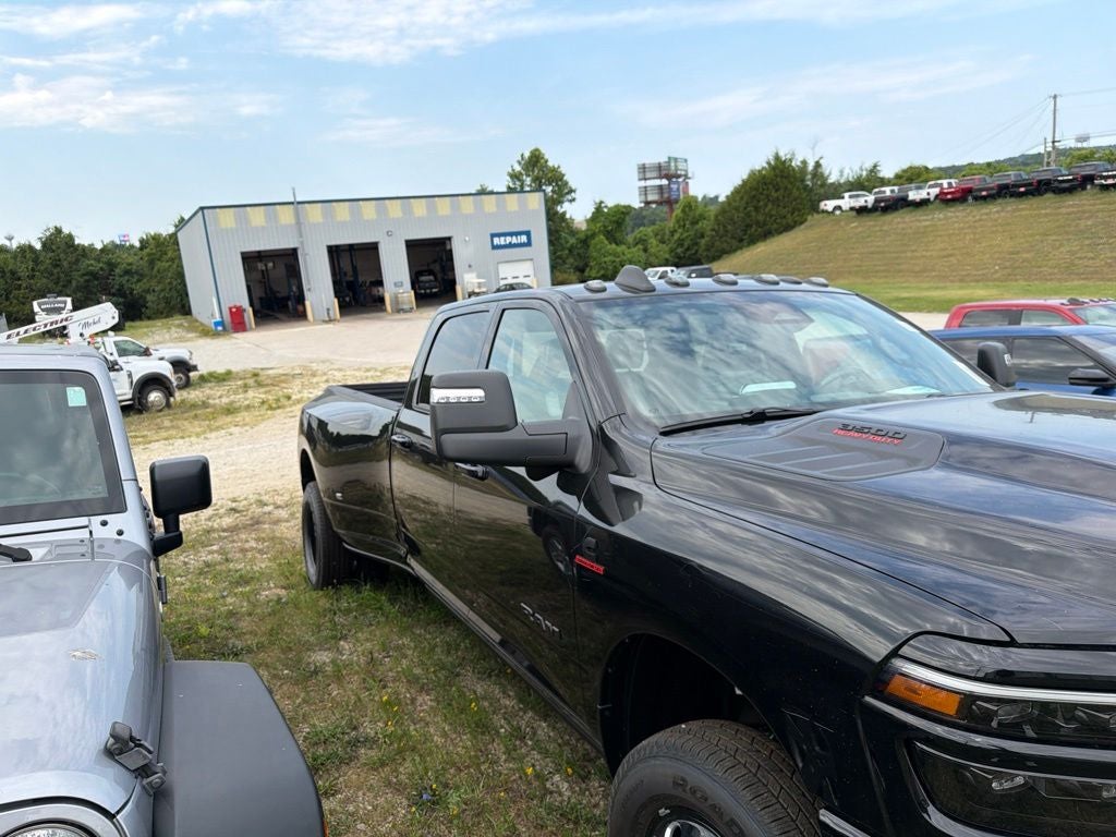 2026 RAM Ram 3500 RAM 3500 LARAMIE CREW CAB 4X4 8' BOX