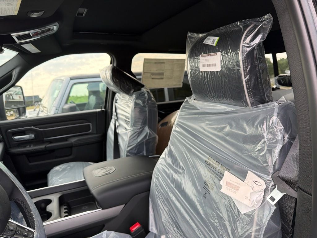 2026 RAM Ram 3500 RAM 3500 LARAMIE CREW CAB 4X4 8' BOX