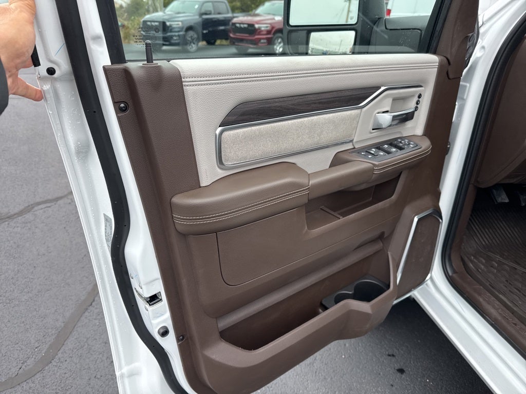 2026 RAM Ram 3500 RAM 3500 LARAMIE CREW CAB 4X4 8' BOX