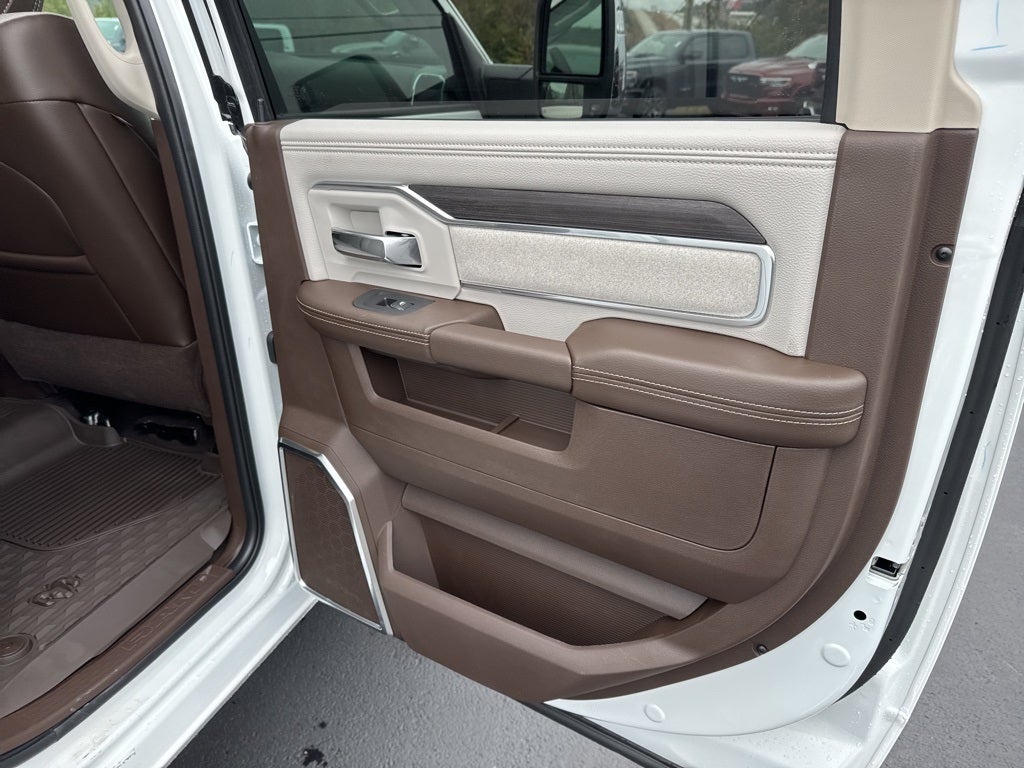 2026 RAM Ram 3500 RAM 3500 LARAMIE CREW CAB 4X4 8' BOX