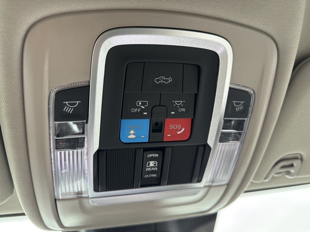 2026 RAM Ram 3500 RAM 3500 LARAMIE CREW CAB 4X4 8' BOX