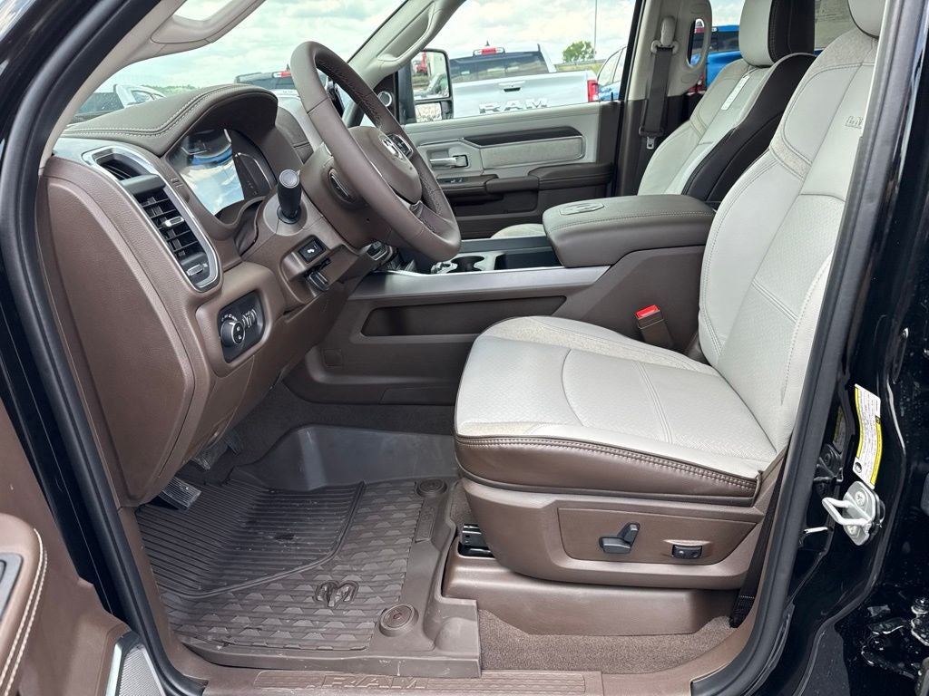 2026 RAM Ram 3500 RAM 3500 LARAMIE CREW CAB 4X4 8' BOX