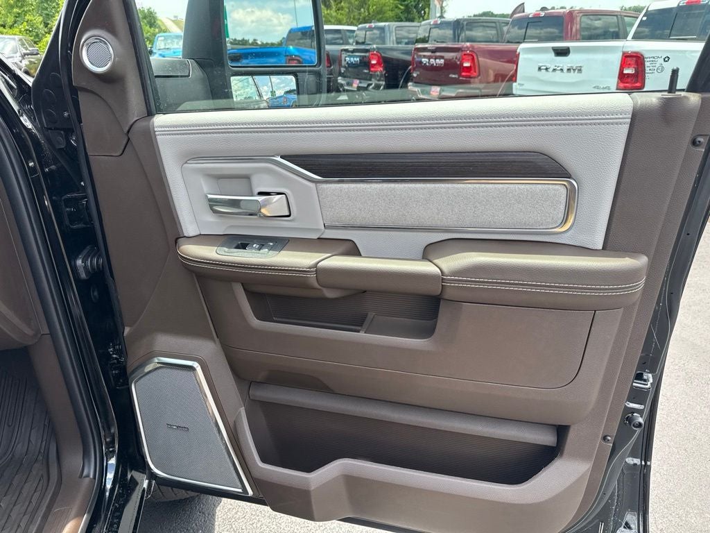 2026 RAM Ram 3500 RAM 3500 LARAMIE CREW CAB 4X4 8' BOX