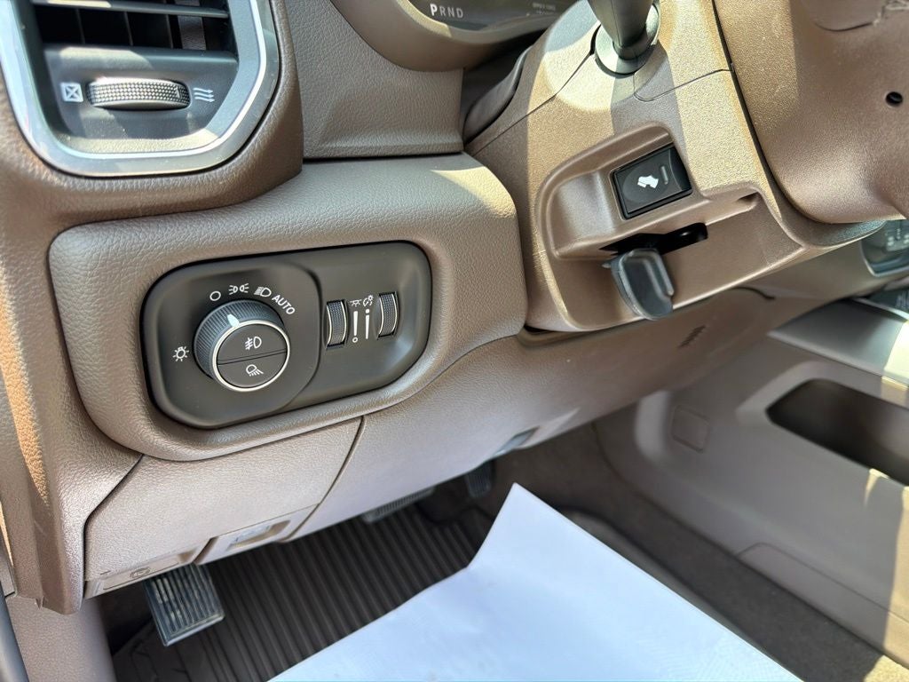 2026 RAM Ram 3500 RAM 3500 LARAMIE CREW CAB 4X4 8' BOX