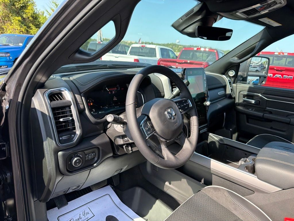 2026 RAM Ram 3500 RAM 3500 LARAMIE CREW CAB 4X4 8' BOX