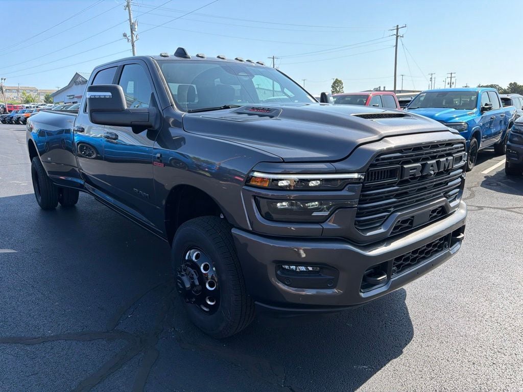 2026 RAM Ram 3500 RAM 3500 LARAMIE CREW CAB 4X4 8' BOX