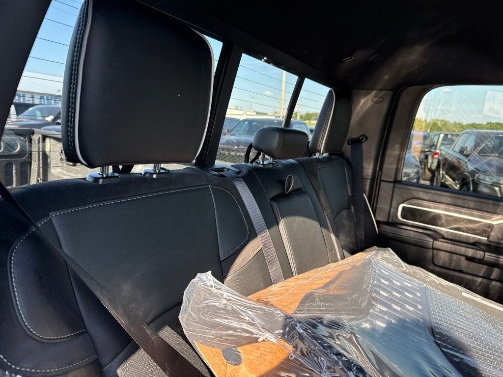 2026 RAM Ram 3500 RAM 3500 LARAMIE CREW CAB 4X4 8' BOX