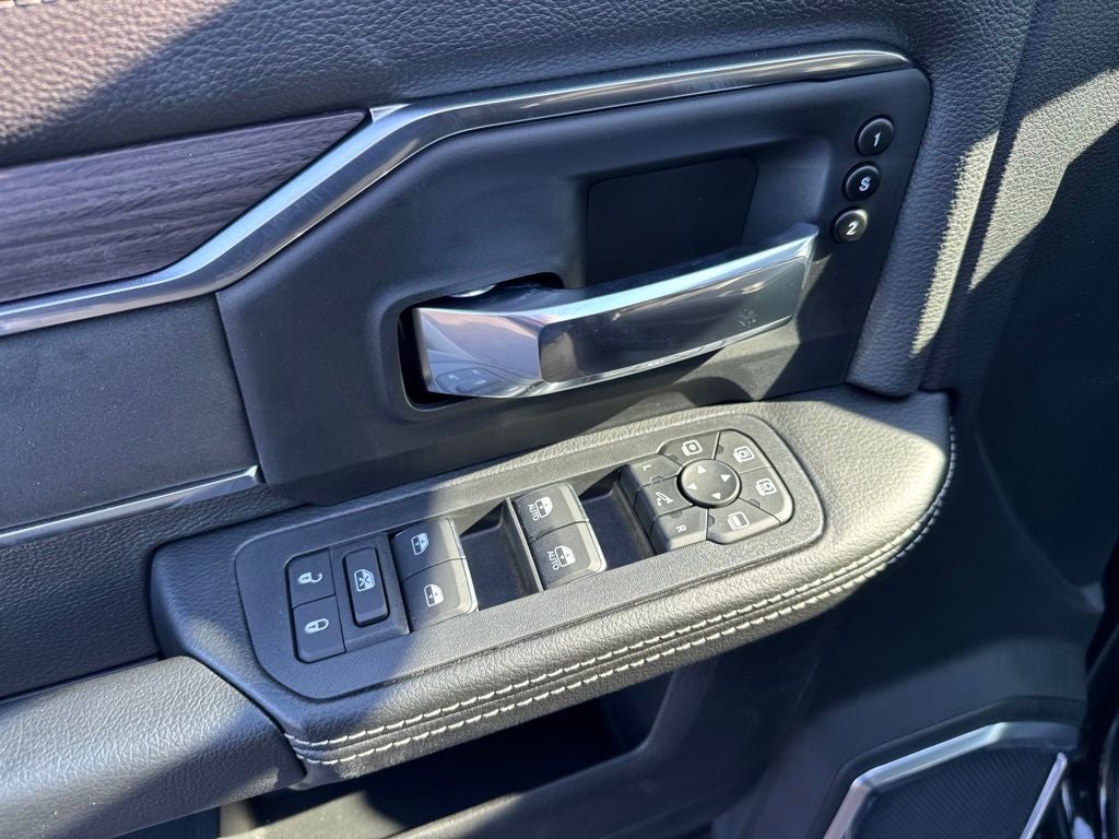 2026 RAM Ram 3500 RAM 3500 LARAMIE CREW CAB 4X4 8' BOX
