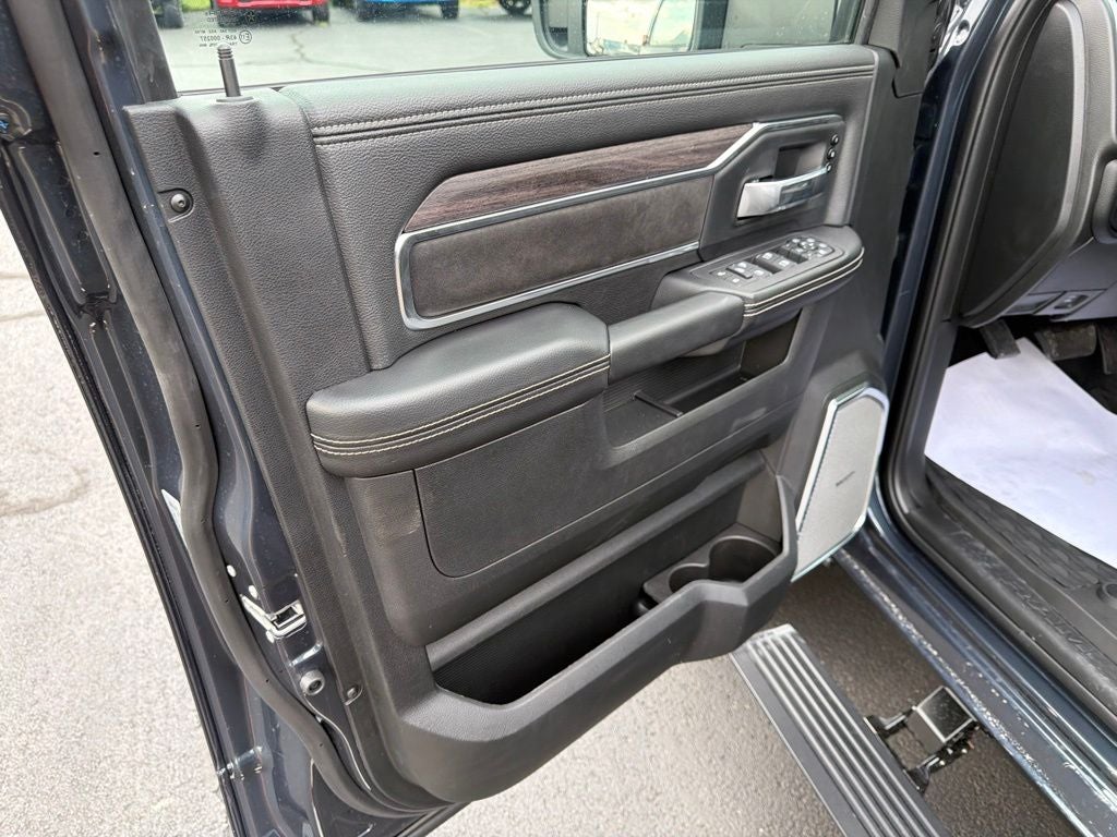 2026 RAM Ram 3500 RAM 3500 LARAMIE CREW CAB 4X4 8' BOX
