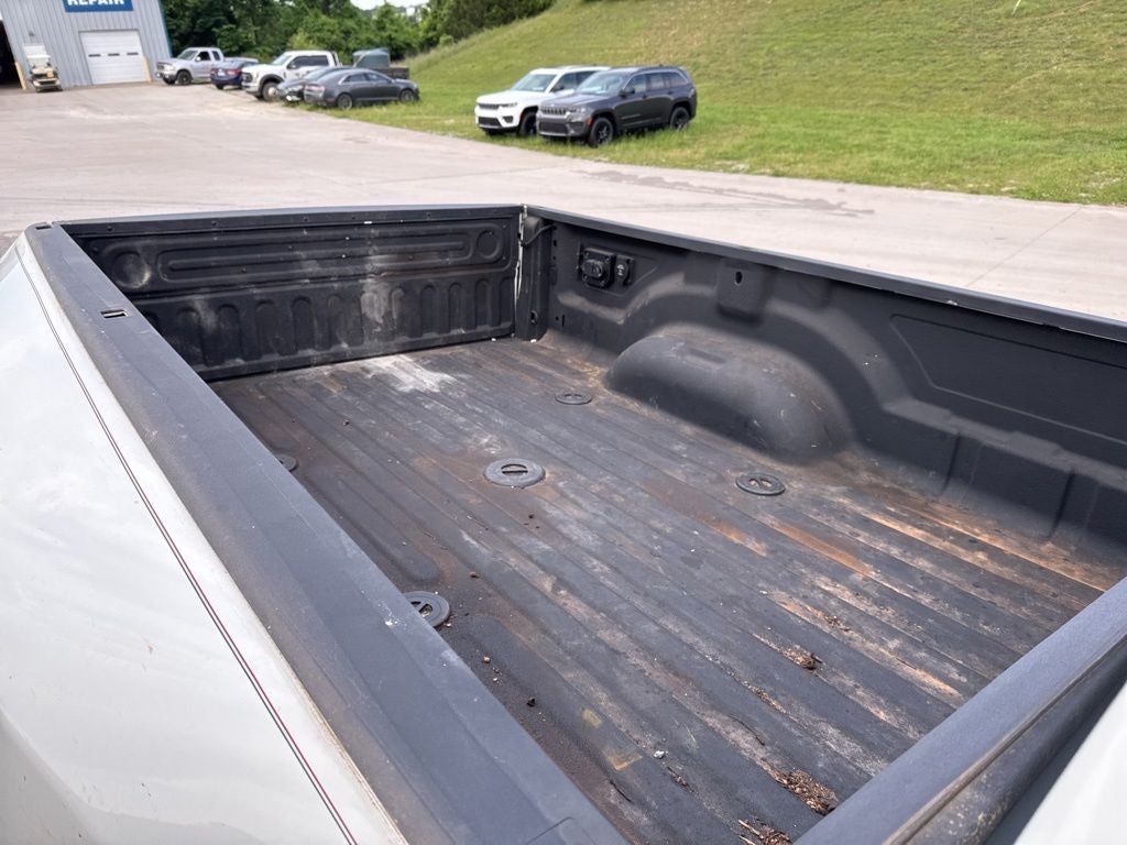2024 RAM 3500 Laramie Crew Cab 4x4 8' Box