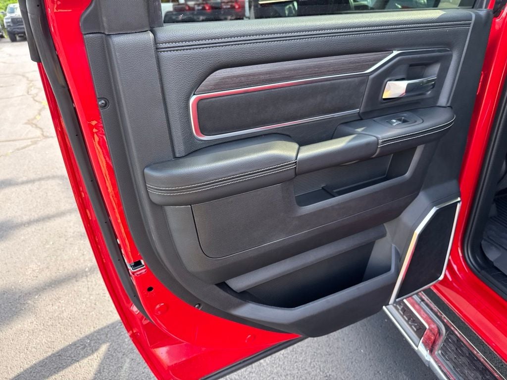 2026 RAM Ram 3500 RAM 3500 LARAMIE CREW CAB 4X4 8' BOX