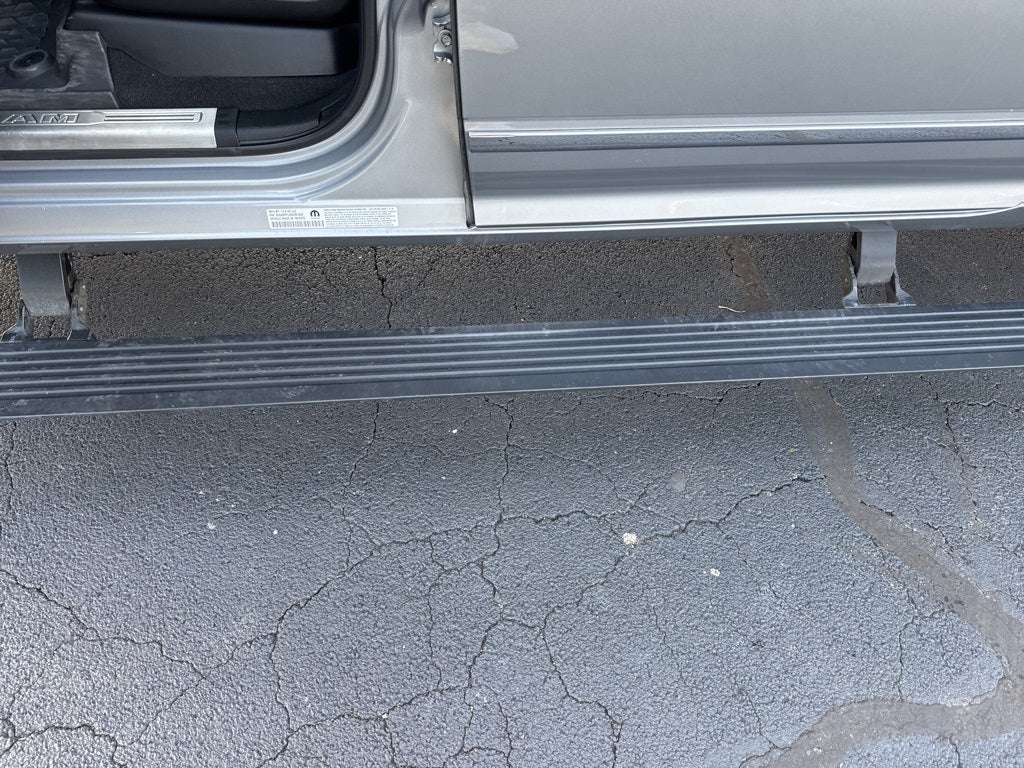 2024 RAM 3500 Limited Mega Cab 4x4 6'4' Box