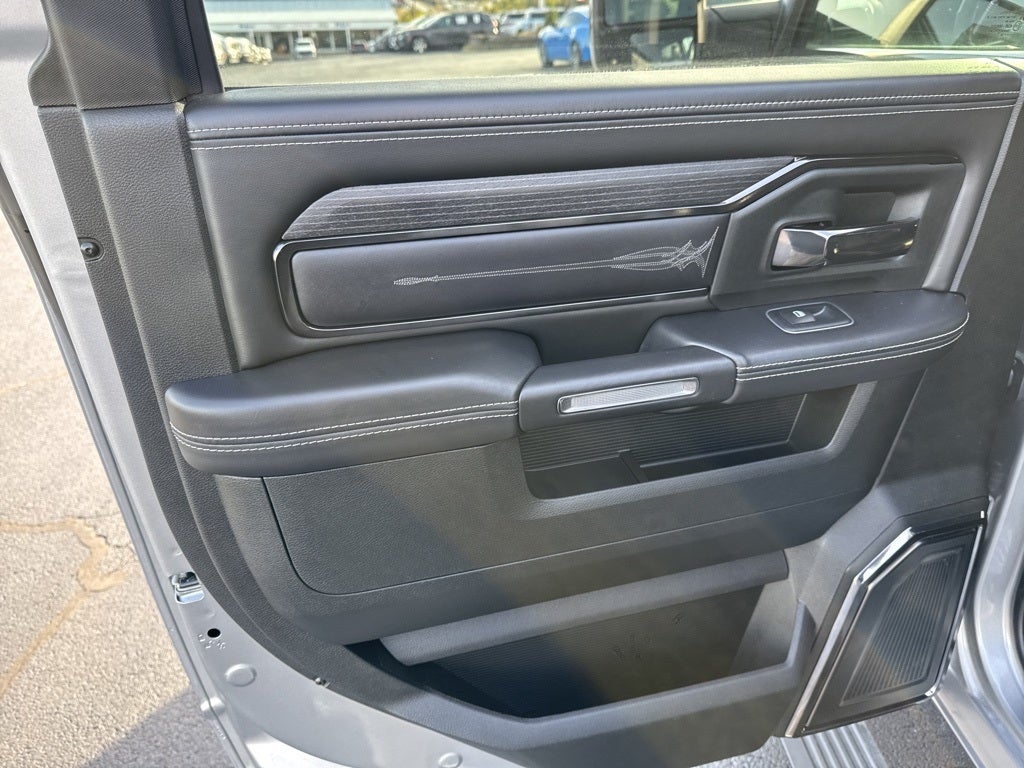 2024 RAM 3500 Limited Mega Cab 4x4 6'4' Box