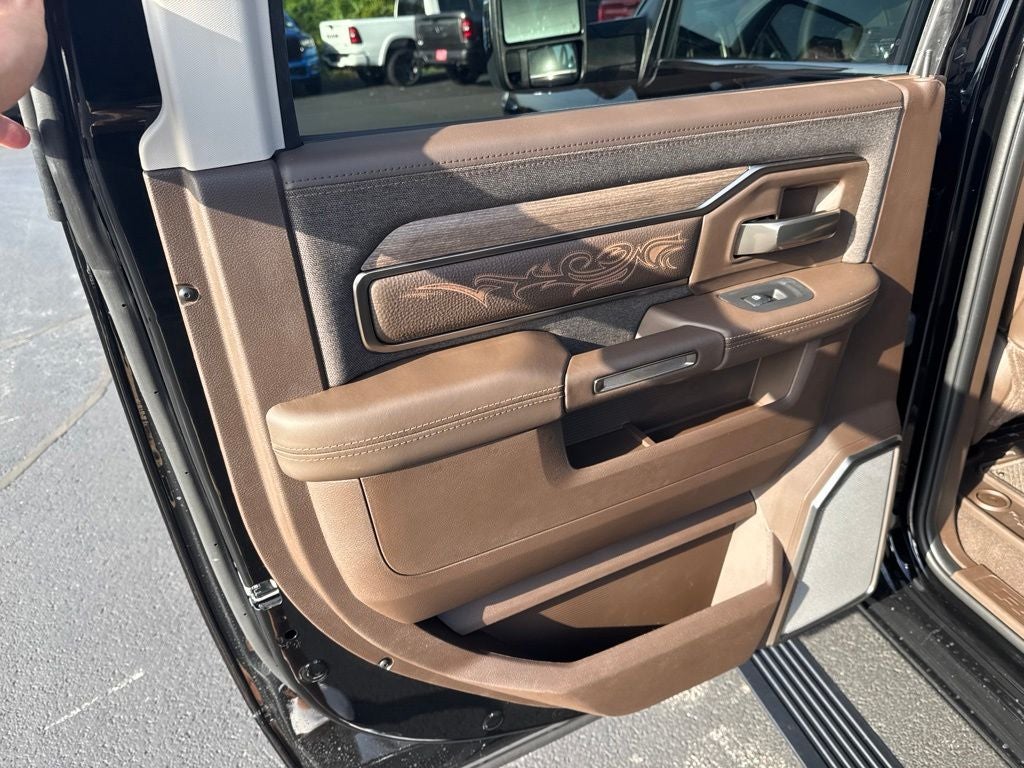 2026 RAM Ram 3500 RAM 3500 LIMITED LONGHORN MEGA CAB 4X4 6'4' BOX