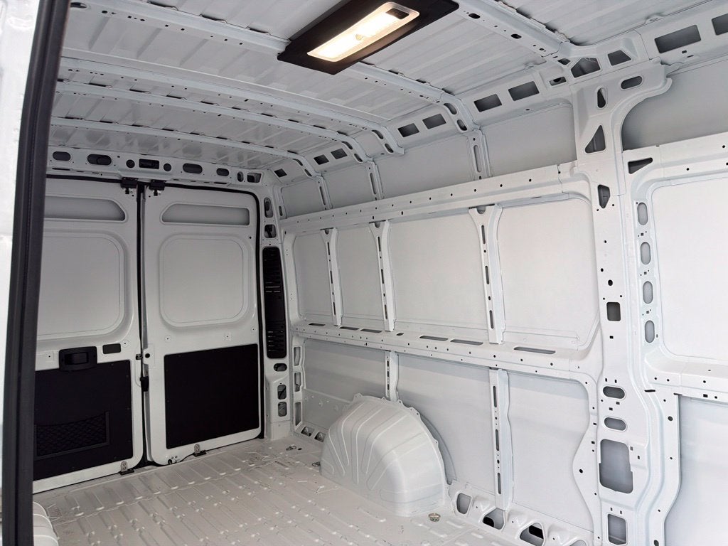 2027 RAM ProMaster Cargo Van Tradesman