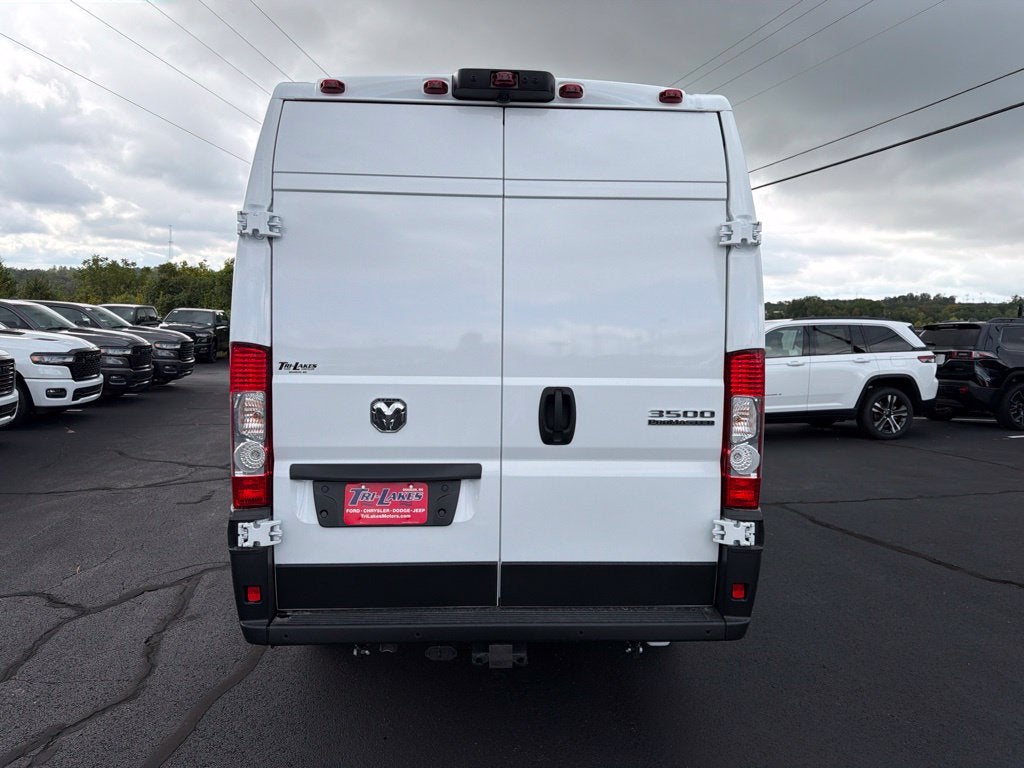 2027 RAM ProMaster Cargo Van Tradesman