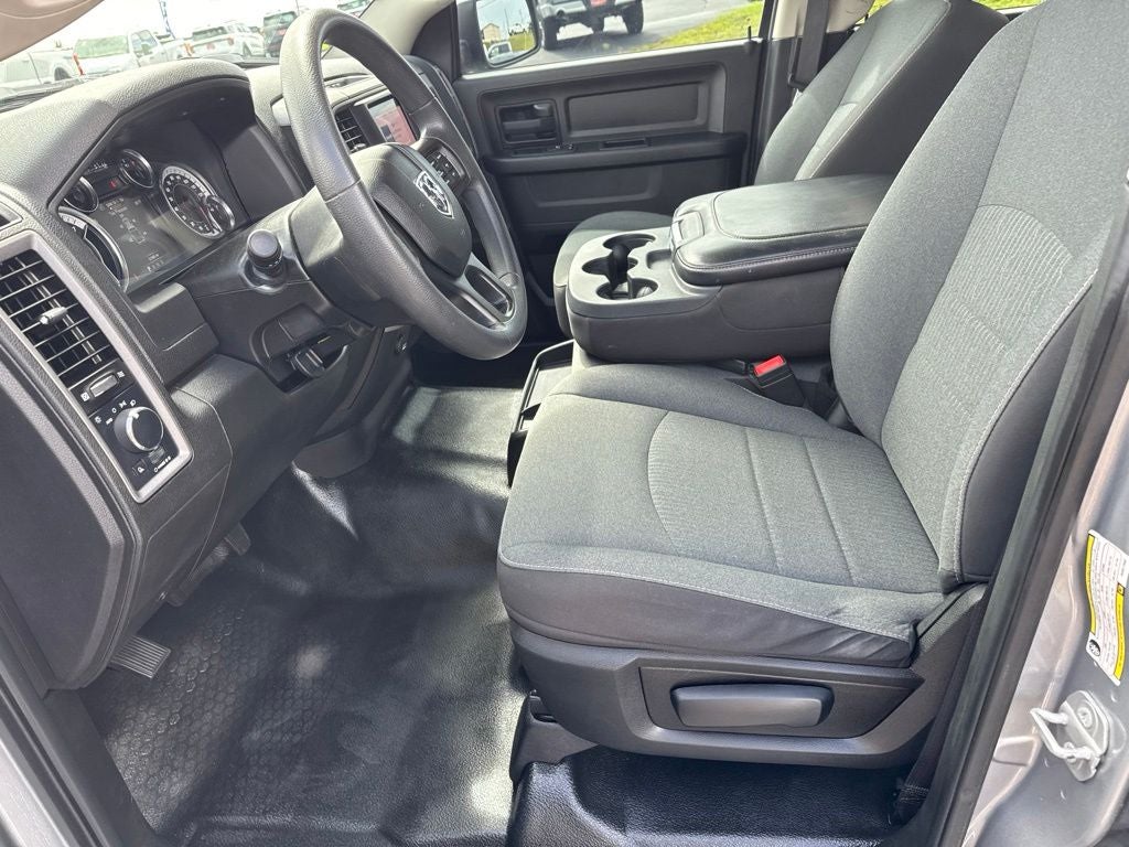 2023 RAM 1500 Classic Tradesman Crew Cab 4x4 5'7' Box