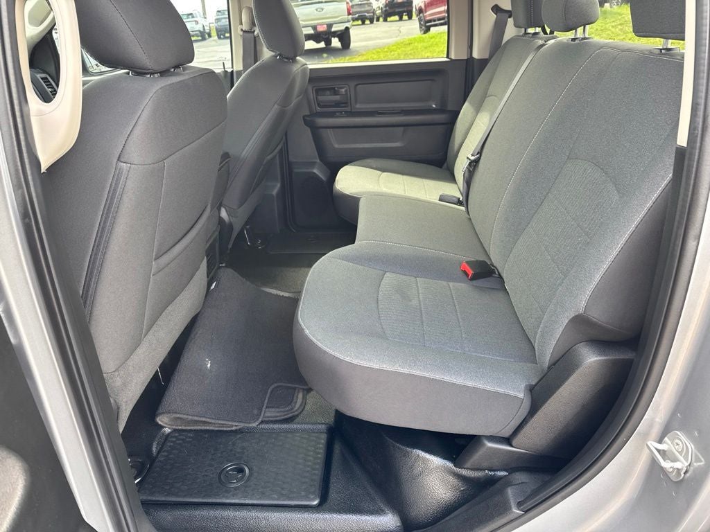 2023 RAM 1500 Classic Tradesman Crew Cab 4x4 5'7' Box
