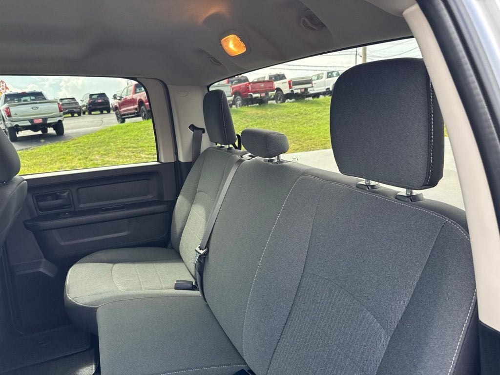 2023 RAM 1500 Classic Tradesman Crew Cab 4x4 5'7' Box