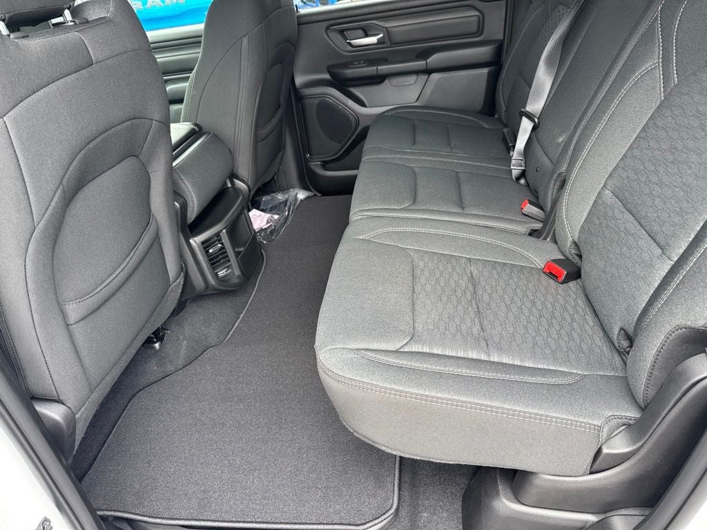 2026 RAM Ram 1500 RAM 1500 TRADESMAN CREW CAB 4X4 5'7' BOX