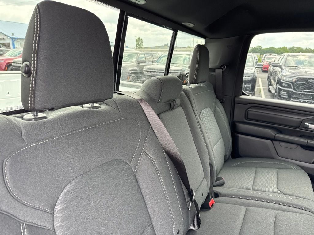 2026 RAM Ram 1500 RAM 1500 TRADESMAN CREW CAB 4X4 5'7' BOX