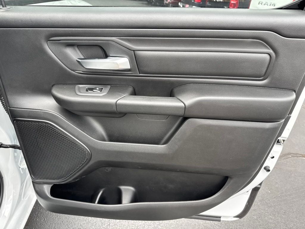 2026 RAM Ram 1500 RAM 1500 TRADESMAN CREW CAB 4X4 5'7' BOX