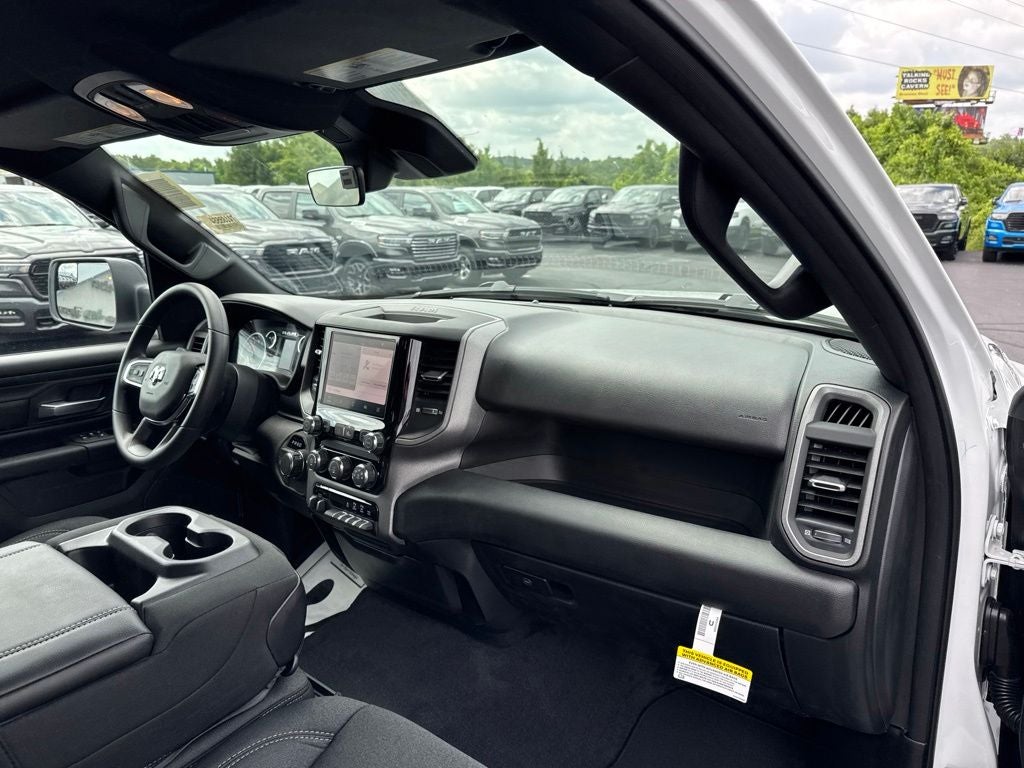 2026 RAM Ram 1500 RAM 1500 TRADESMAN CREW CAB 4X4 5'7' BOX