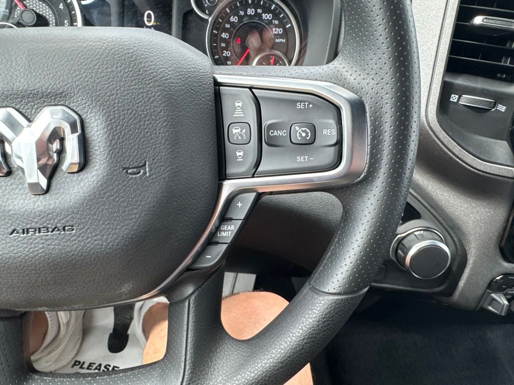 2026 RAM Ram 1500 RAM 1500 TRADESMAN CREW CAB 4X4 5'7' BOX
